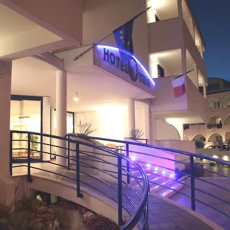 Hotel Yria