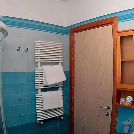Hotel Yria